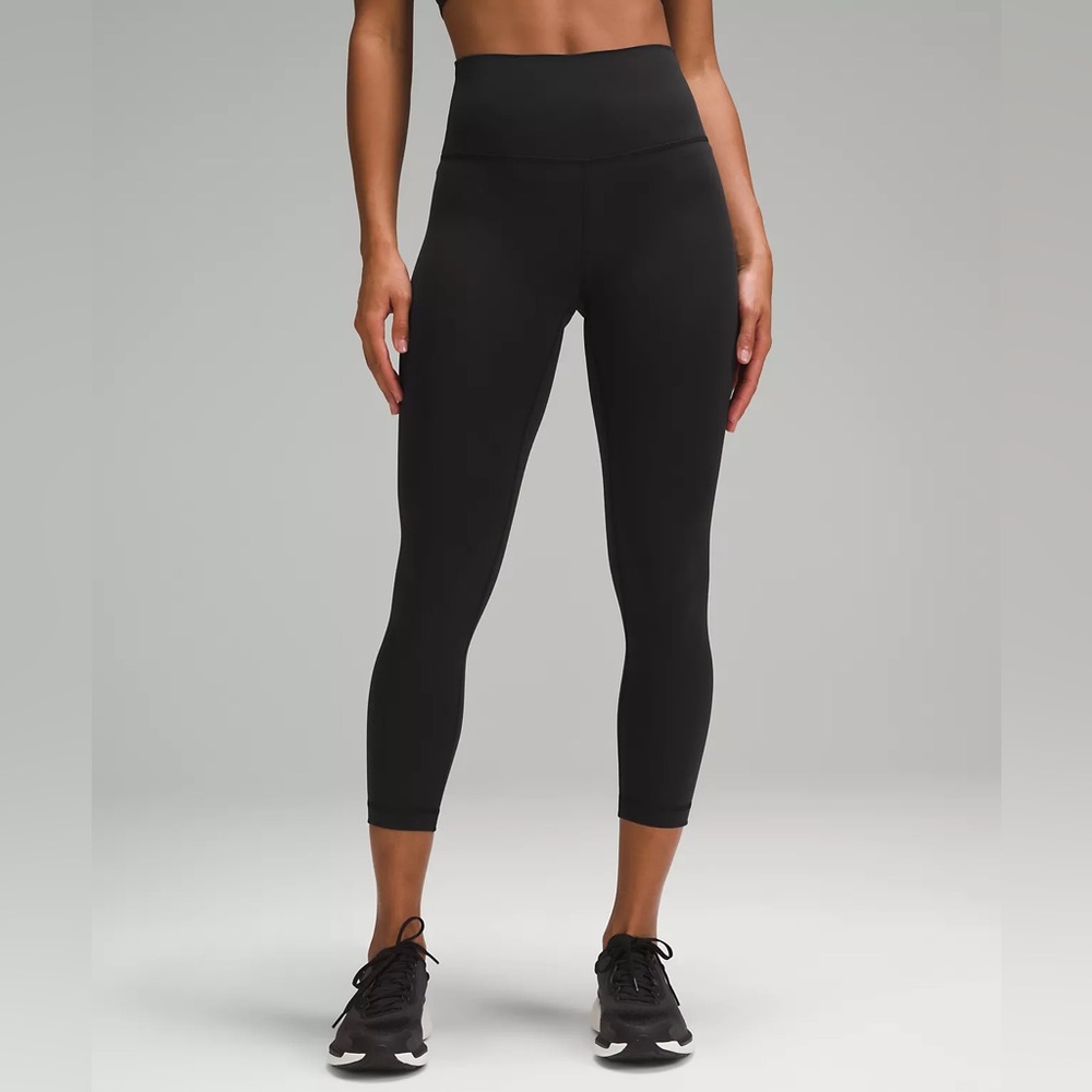 lululemon Wundertrain High Rise Crop 23" Leggings in Black